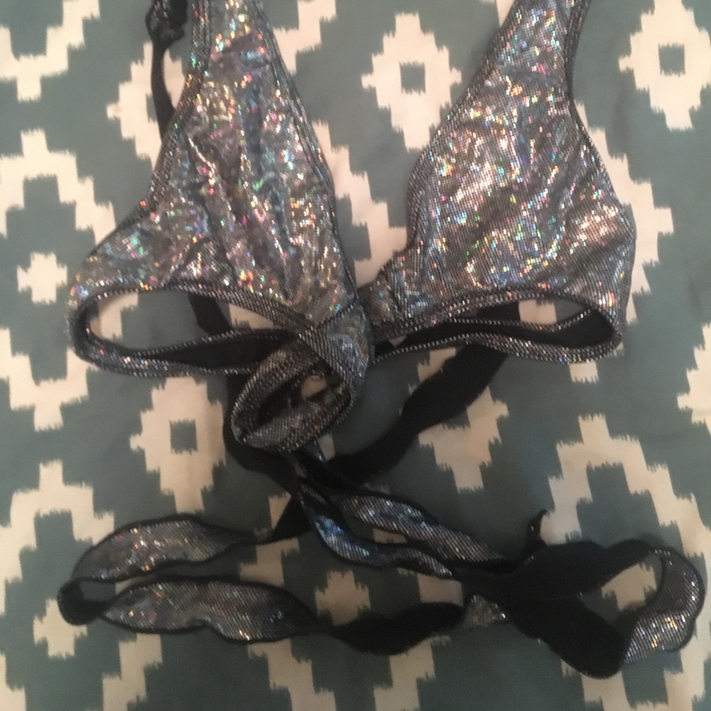 iHeartRaves METALLIC WRAP TOP